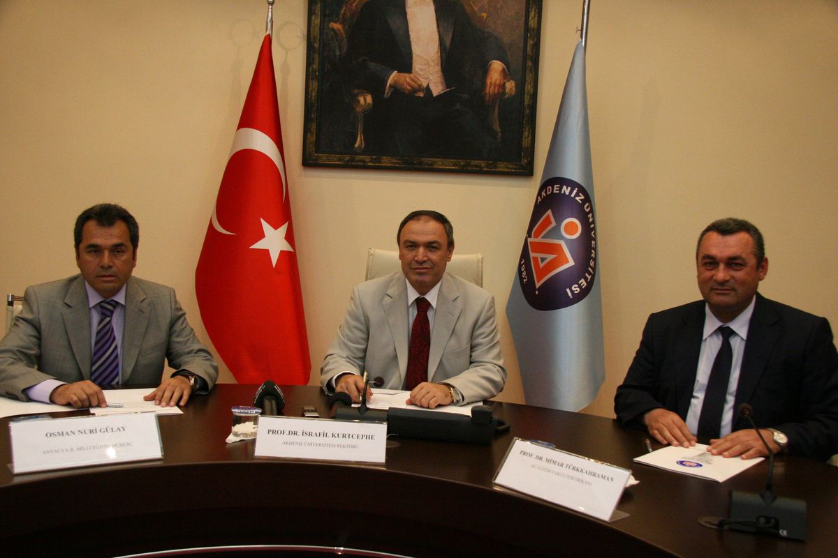 "Okullar Hayat Olsun" Projesi