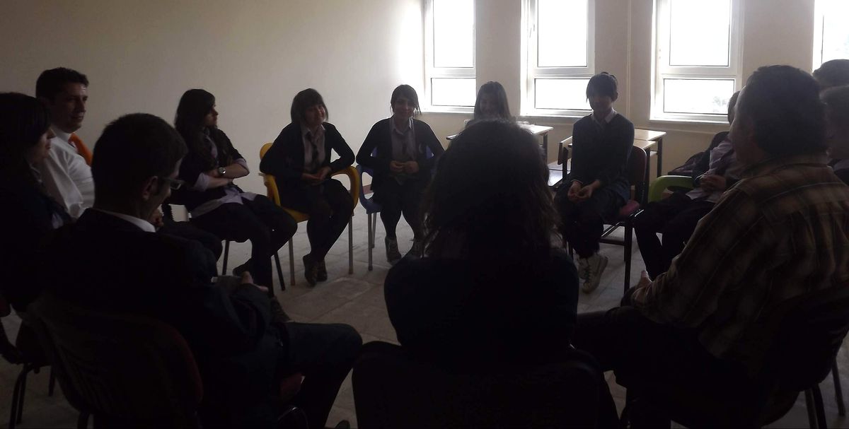 Osmancık\'ta Orta Öğretim Öğrencilerine Grup Terapisi