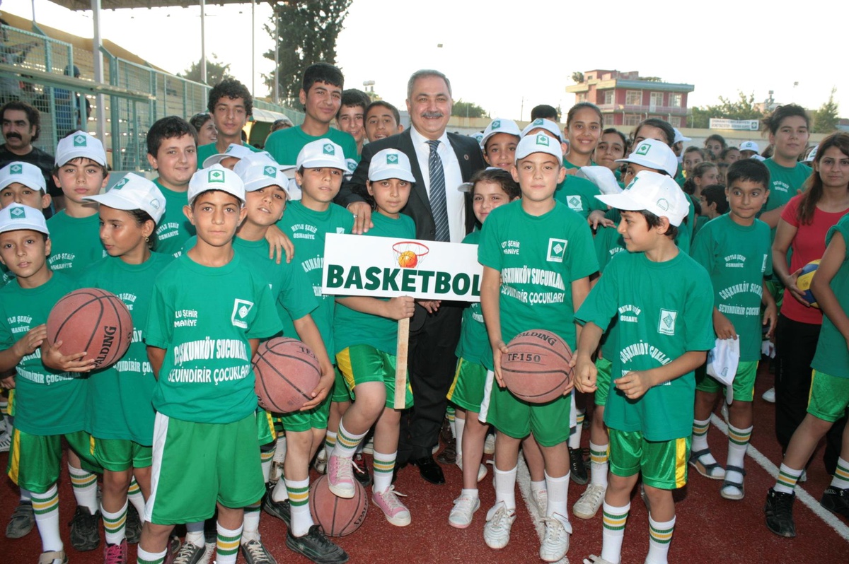 Osmaniye Belediyesi Ücretsiz 4.Yaz Spor Okulları Kayıtları Başladı
