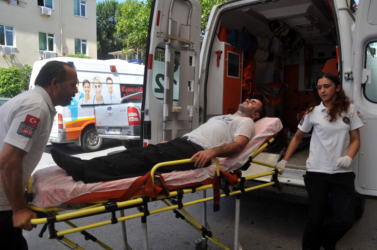 Plajda Mutfak Tüpü Patladı: 1 Yaralı