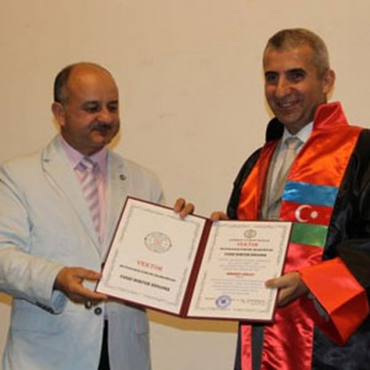 Şair Savcıya Fahri Doktora Unvanı Verildi