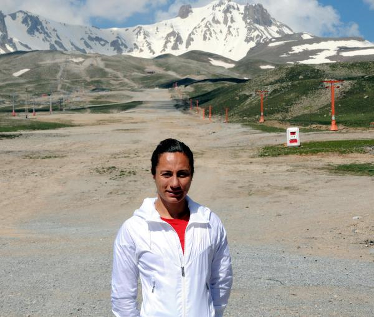 Şampiyon Atlet Aslı Olimpiyatlar İçin Erciyes Dağı\'nda