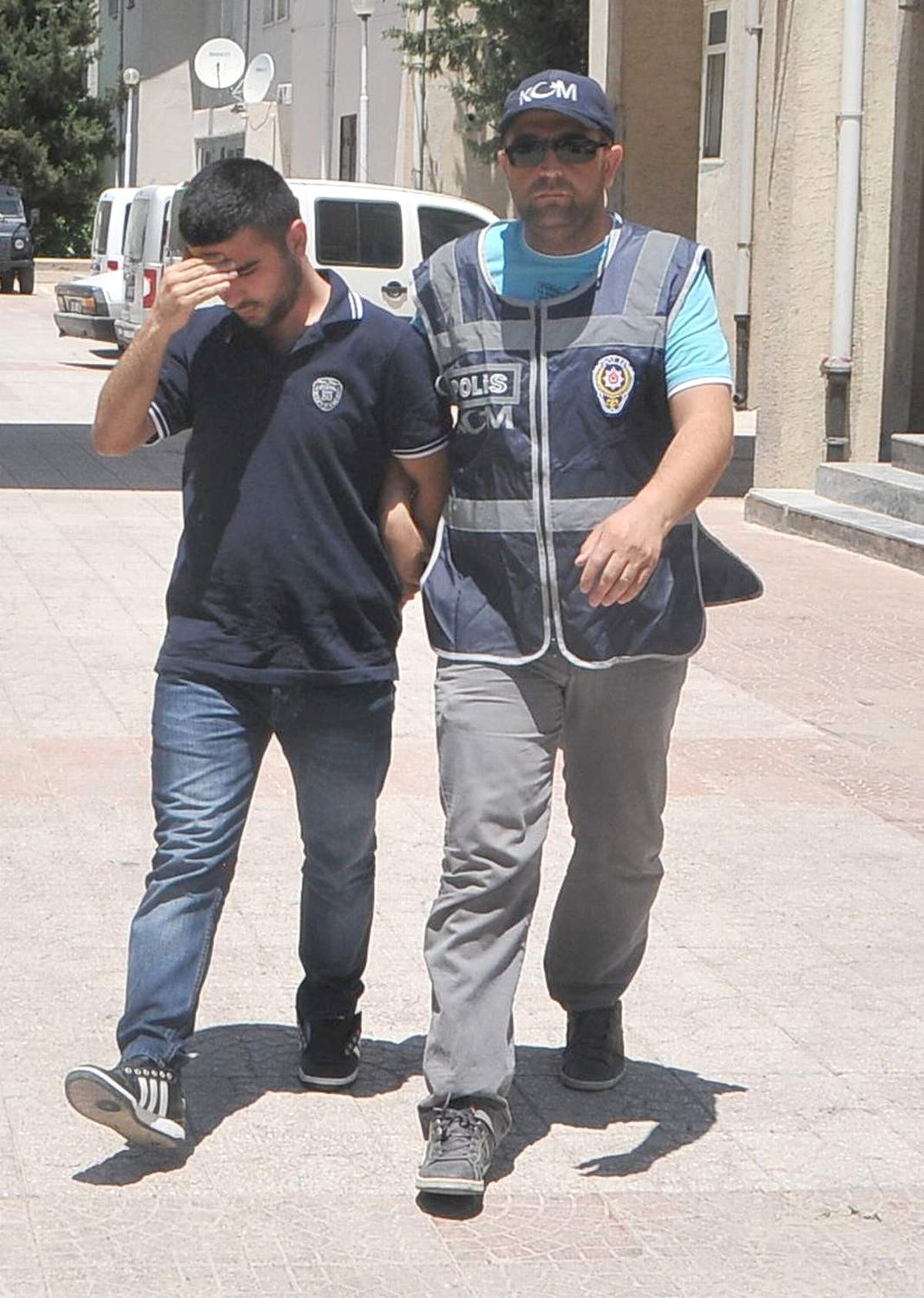 Şanlıurfa\'da 20 Kilo Esrar Ele Geçirildi