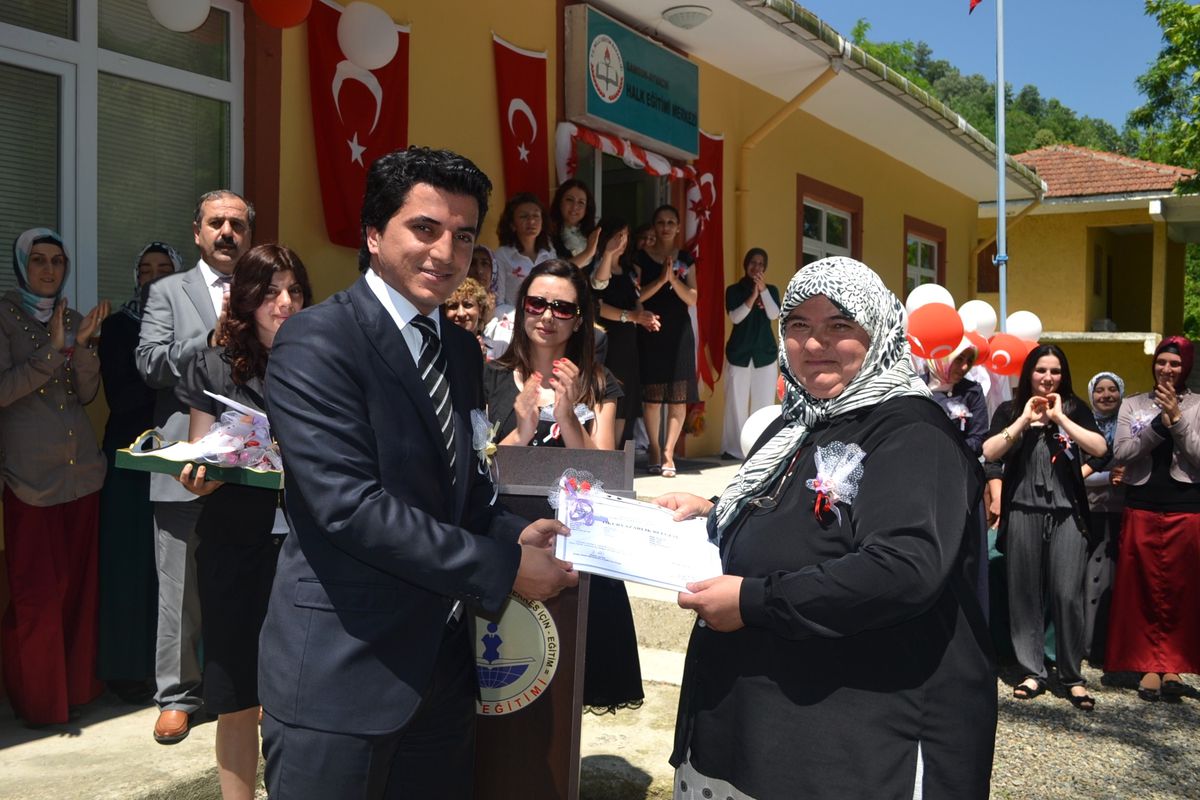 50 Yaşında Okuma Öğrendi