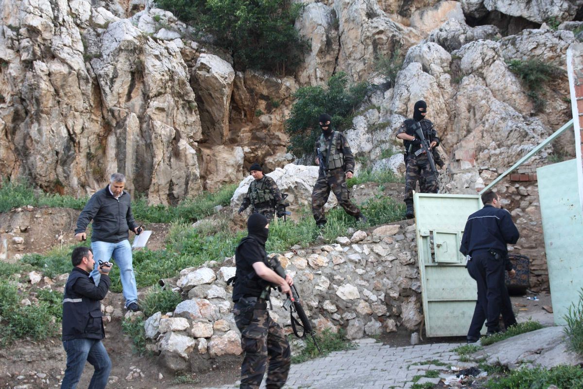 9 İldeki Suç Örgütü Operasyonunda Tutuklu Sayısı 17\'ye Çıktı