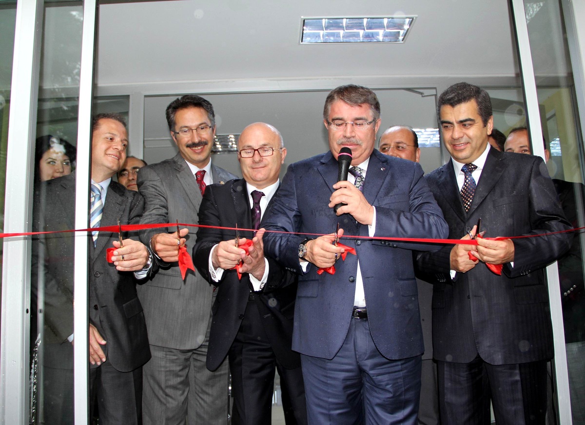 Bakan Şahin, Odü Diş Hekimliği Fakültesi\'nin Açılışını Yaptı
