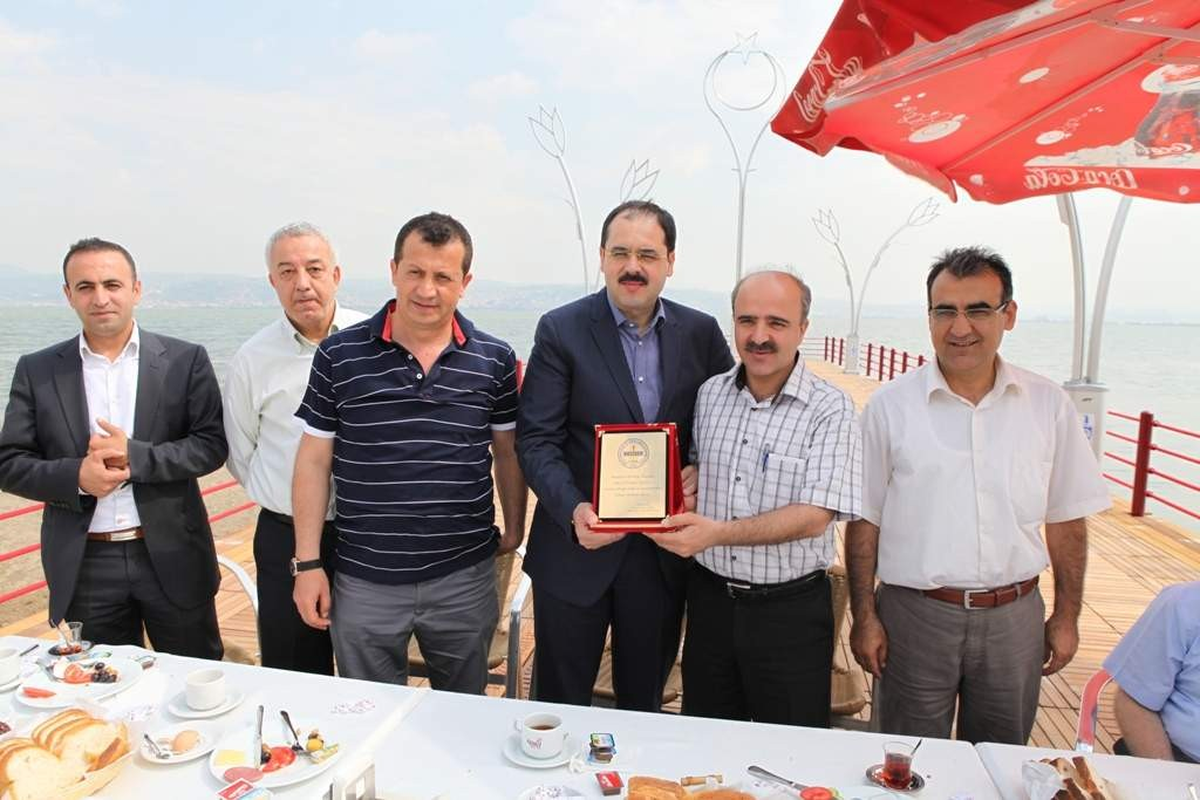 Başkan Ayaz, Siirtli İşadamlarıyla Bir Araya Geldi