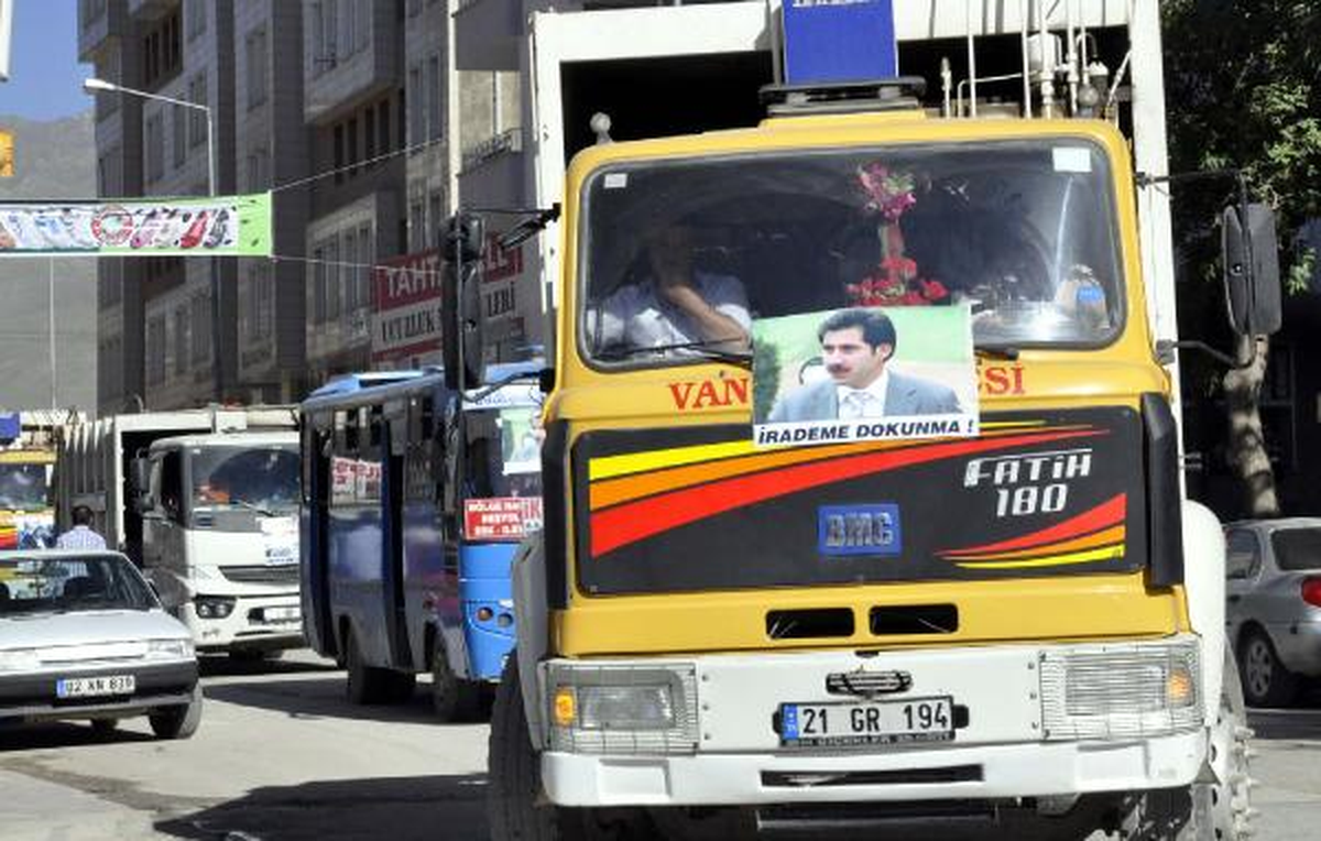 BDP\'li Başkanların Gözaltı Operasyonuna Protesto (4)