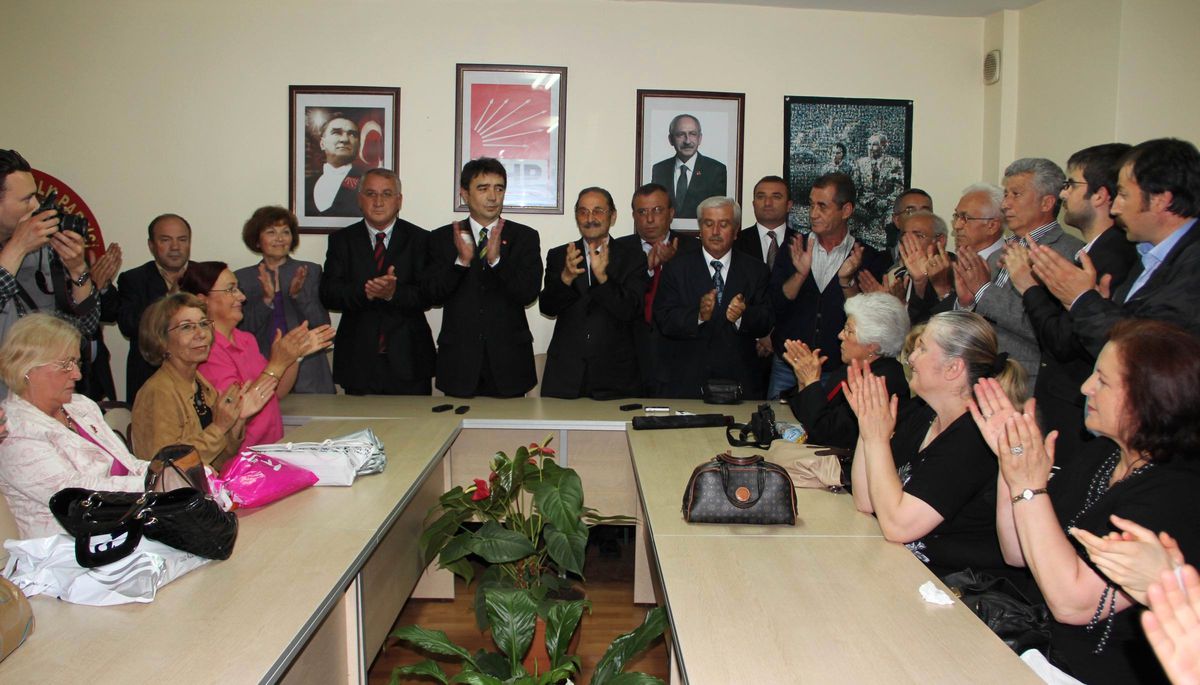 CHP\'de Görev Değişimi