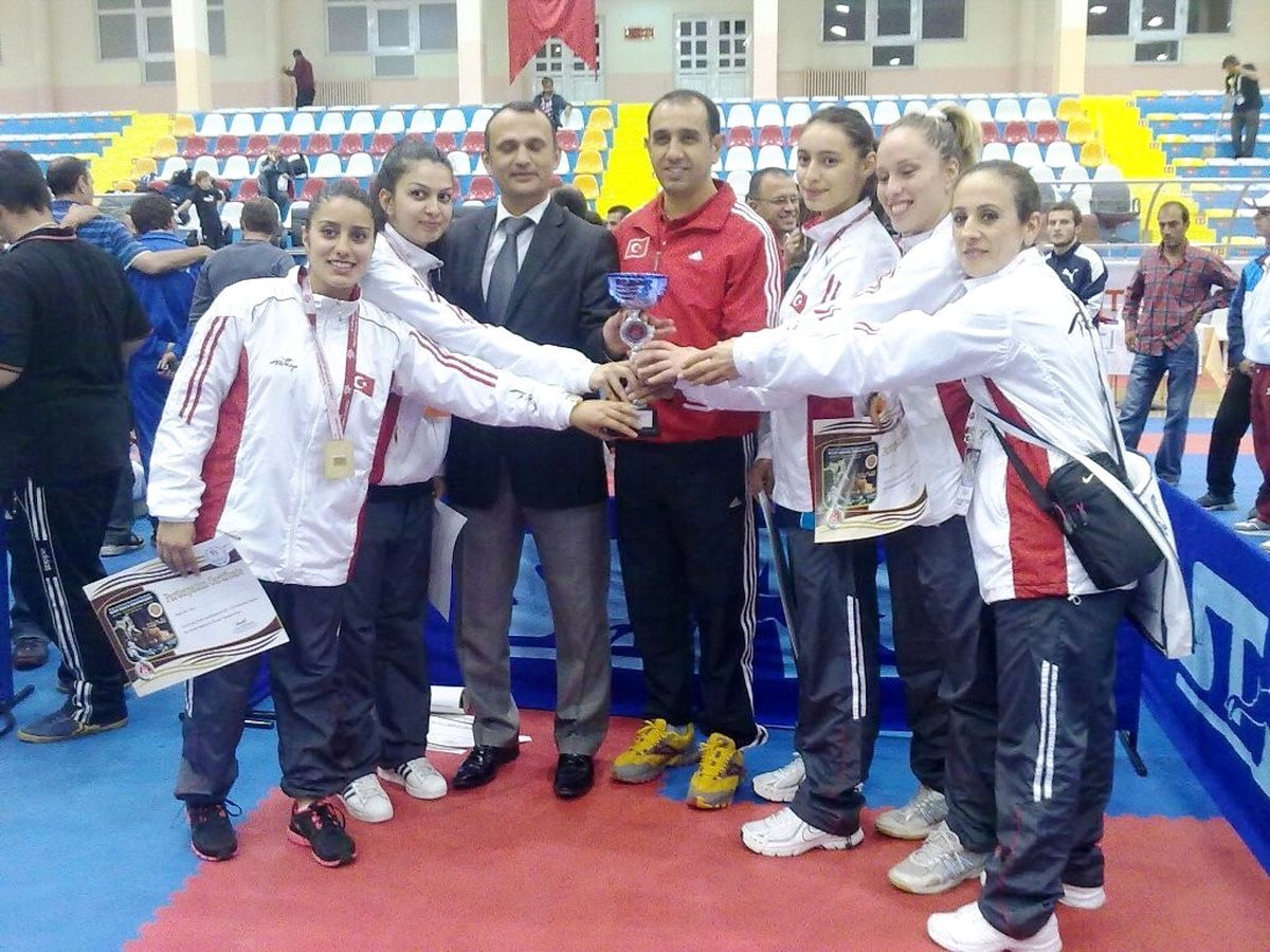 Düzceli Karateci Ece Deniz Köroğlu\'nun Büyük Başarısı
