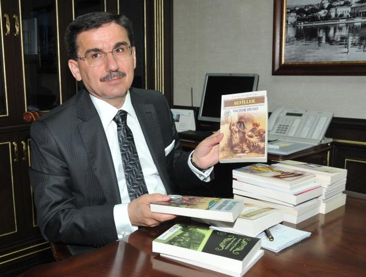 Kocaeli\'de 330 Bin Öğrenciye Kitap Dağıtılacak