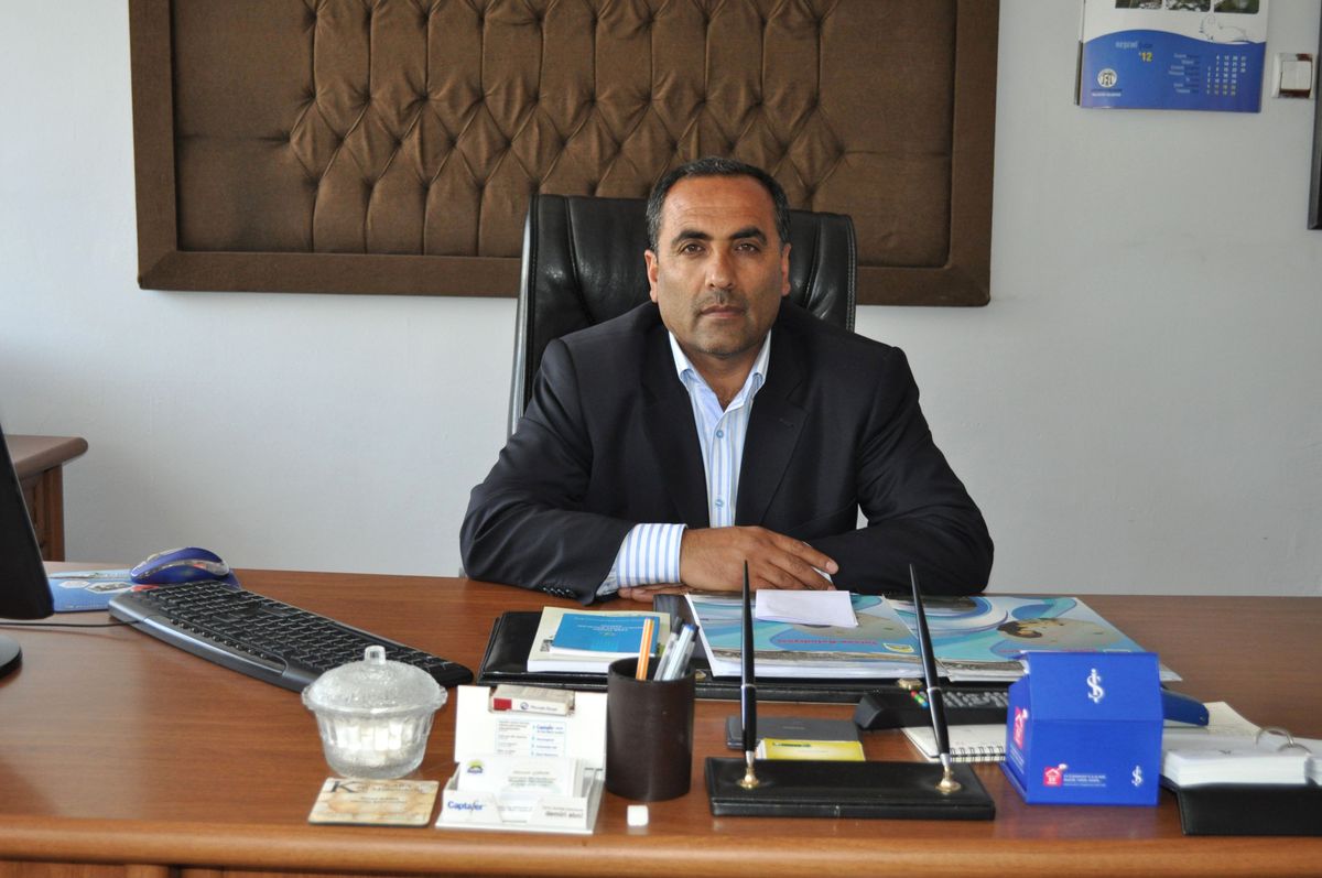 Tatvan\'da Yollar Asfalt ve Parkeyle Döşeniyor