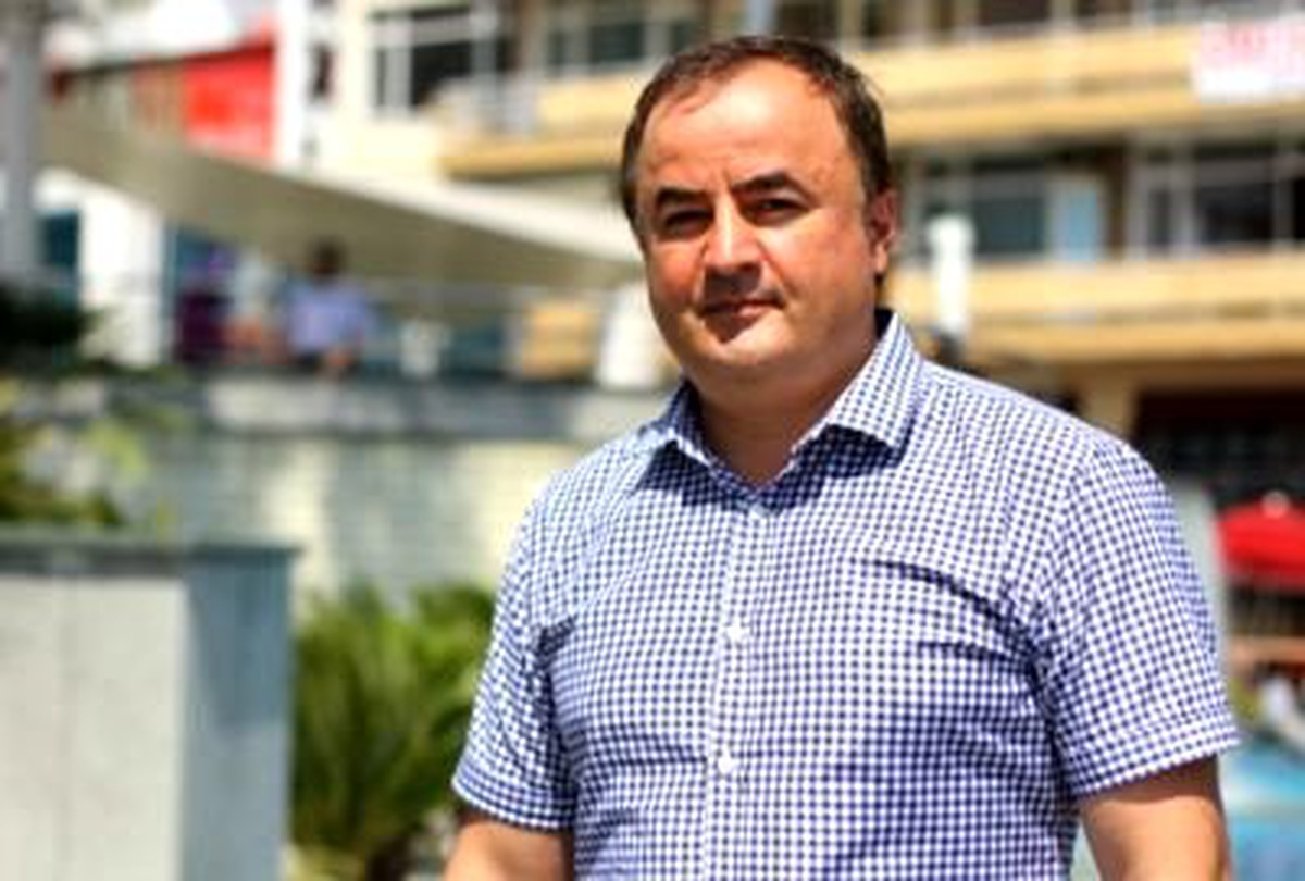 Teknik Direktör Engin Fırat \'In Türkiye Hasreti