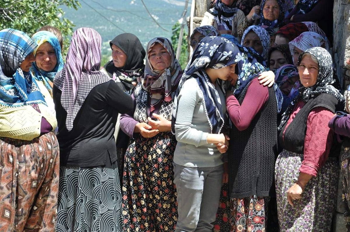 Asansör Kazasında Ölen Genç Toprağa Verildi