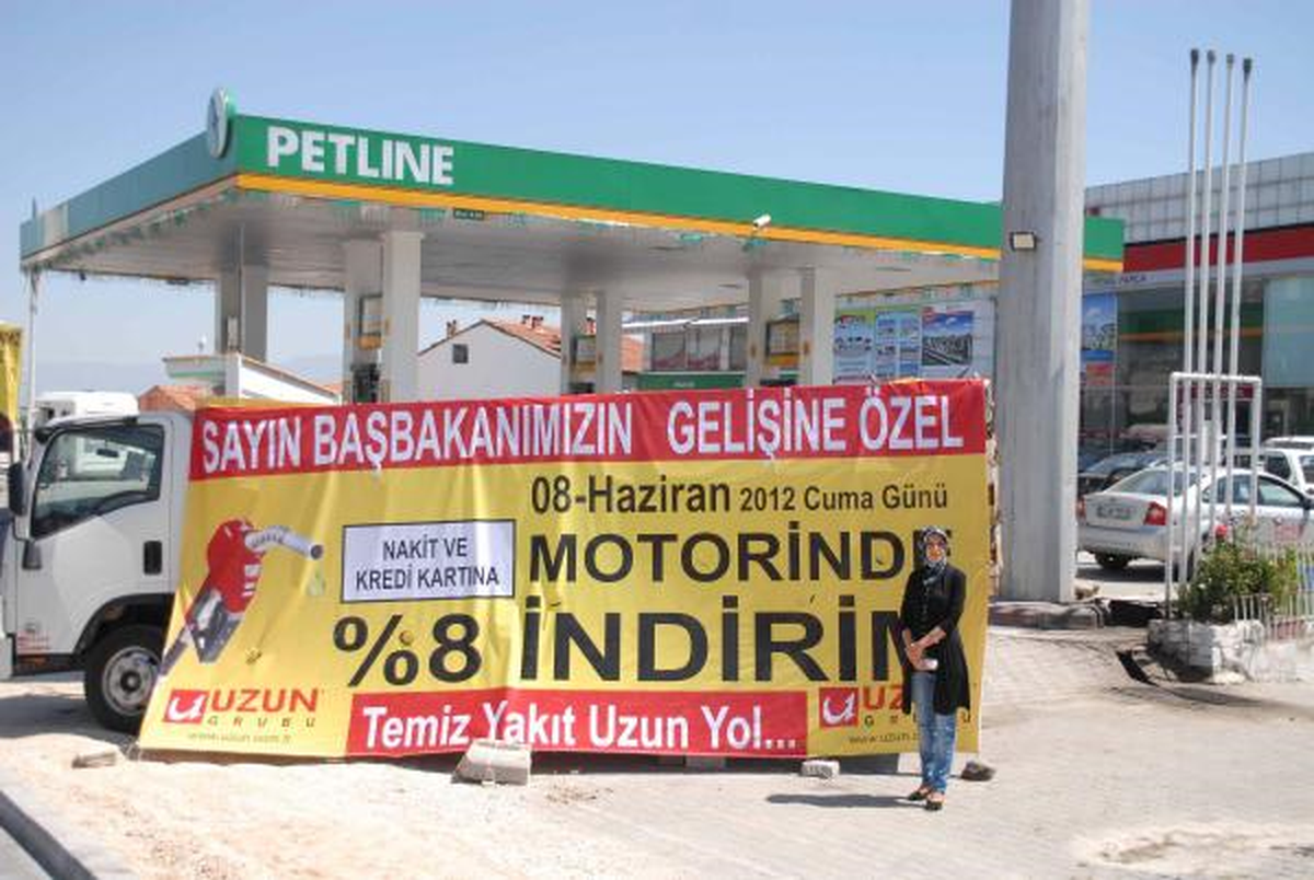 Başbakan Geliyor Diye Motorinde Yüzde 8 İndirim Yaptı