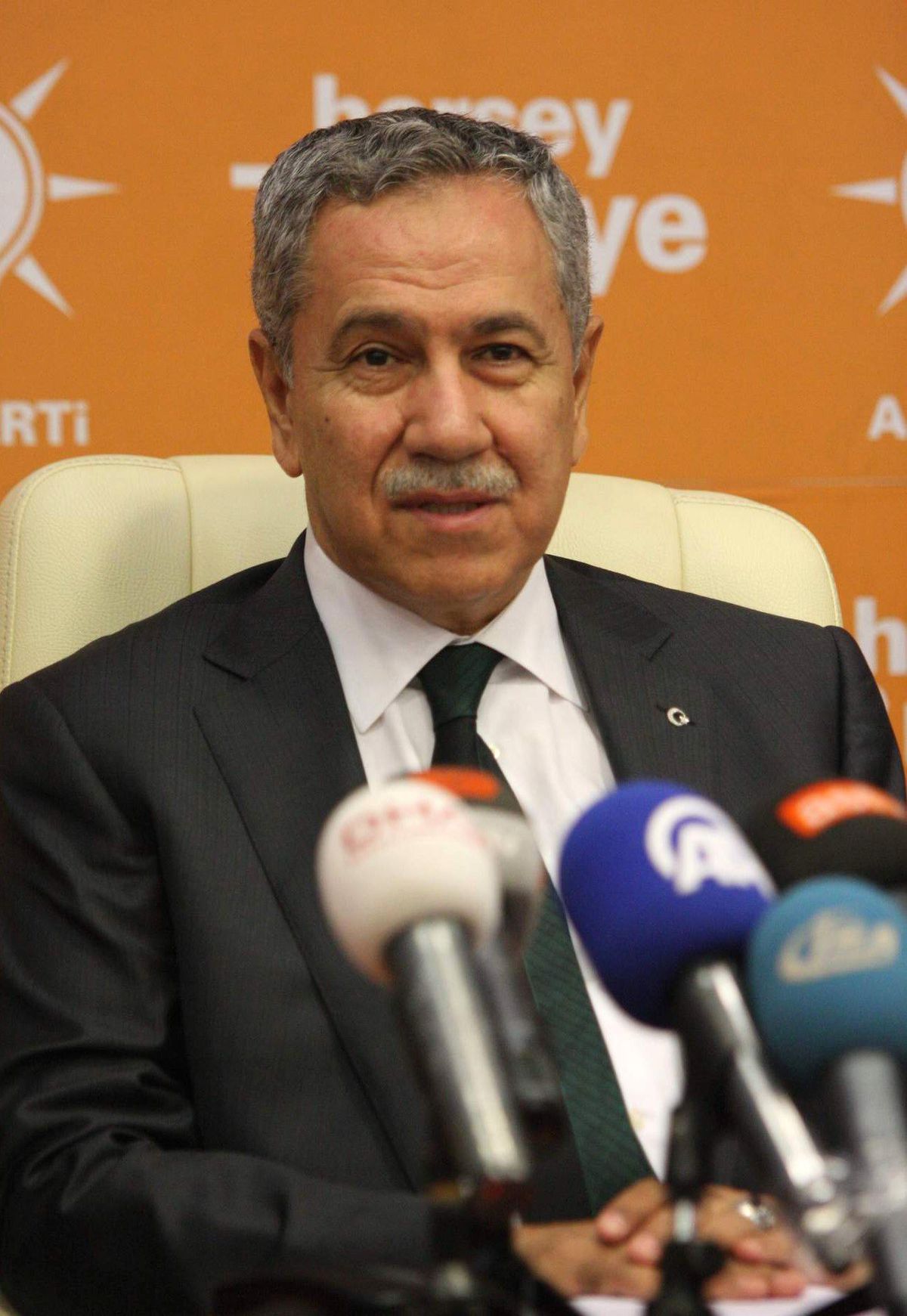 Başbakan Yardımcısı Bülent Arınç\'tan Doğanbey TOKİ Sakinlerine Müjde