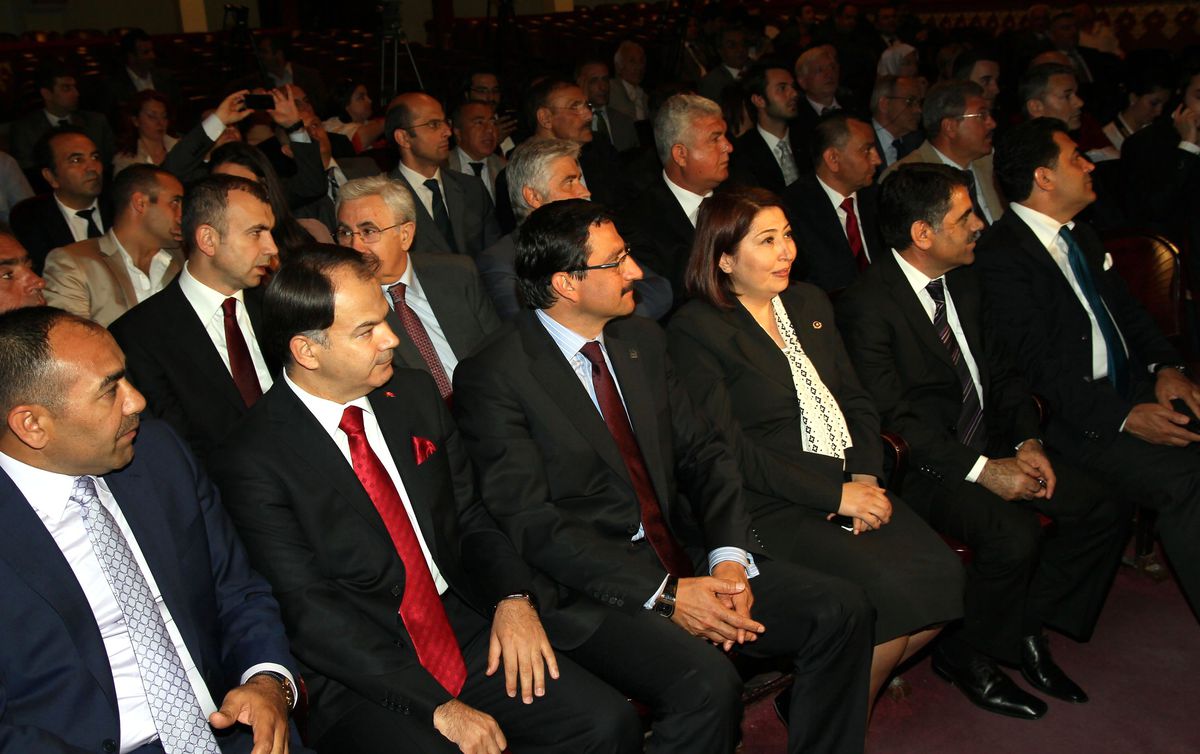 Başkan Ak\'a İki Ödül Birden