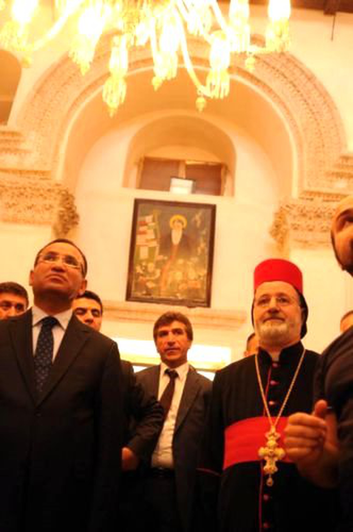 Bozdağ: Türkiye Koalisyonlara Mahkum Olmadan Yoluna Devam Etmeli (3)