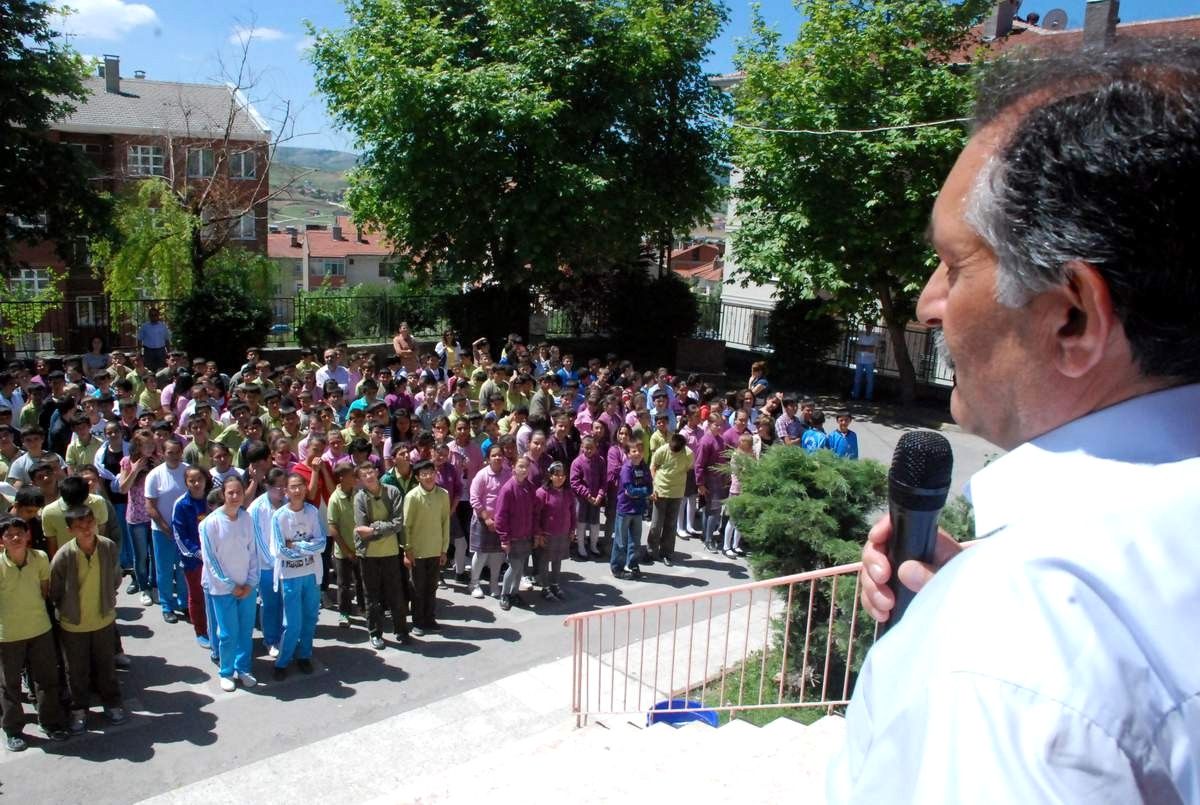 Bozüyük\'te 12 Bin Öğrenci Karne Aldı