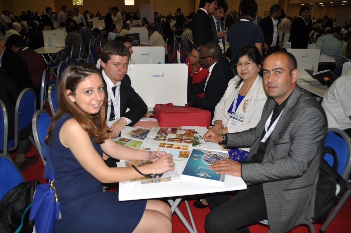 Düsiad, Türkiye-Dünya Ticaret Köprüsü 2012 Ye Katıldı
