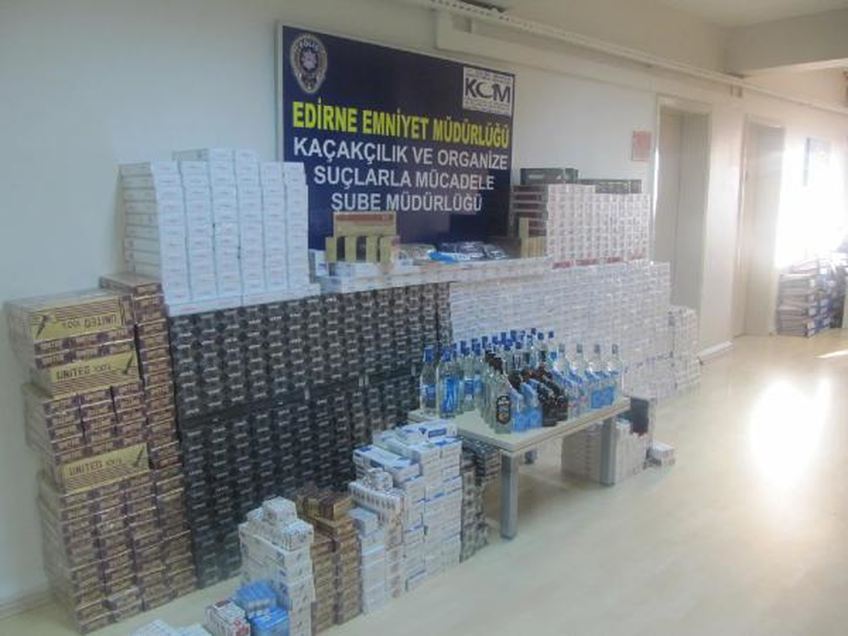 Edirne\'de Kaçak İçki ve Sigara Operasyonu