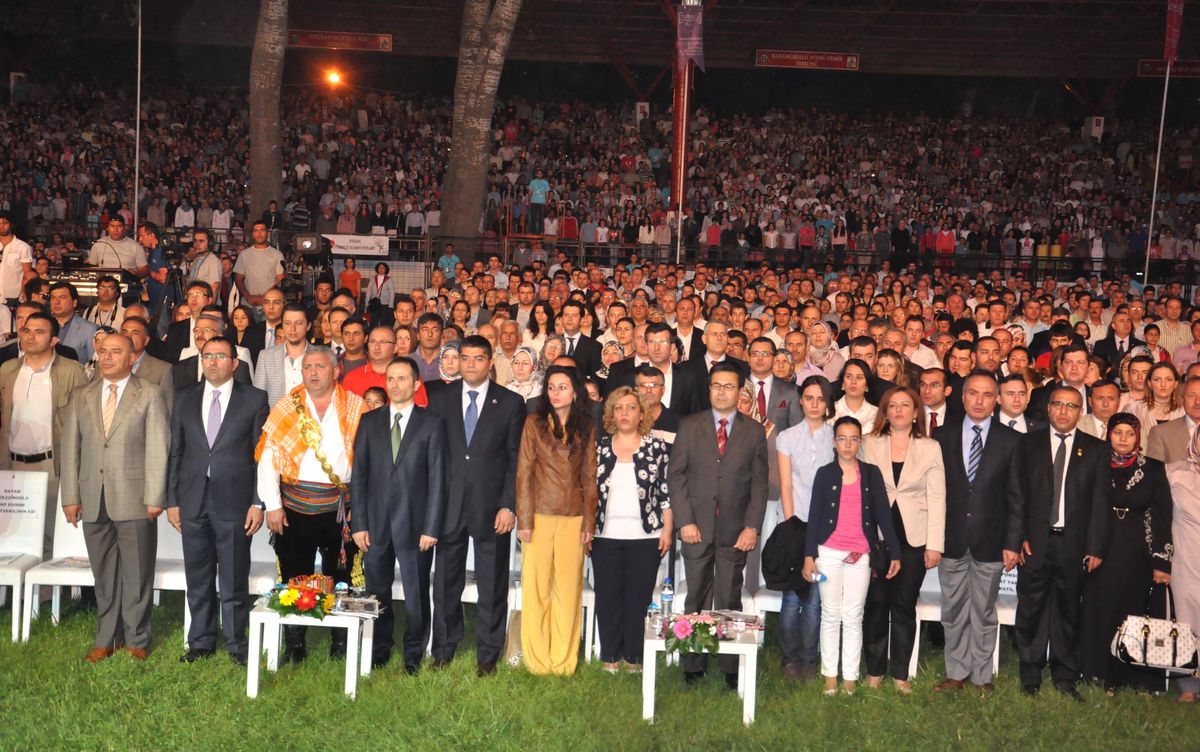 Er Meydanında Türkçe Olimpiyatı