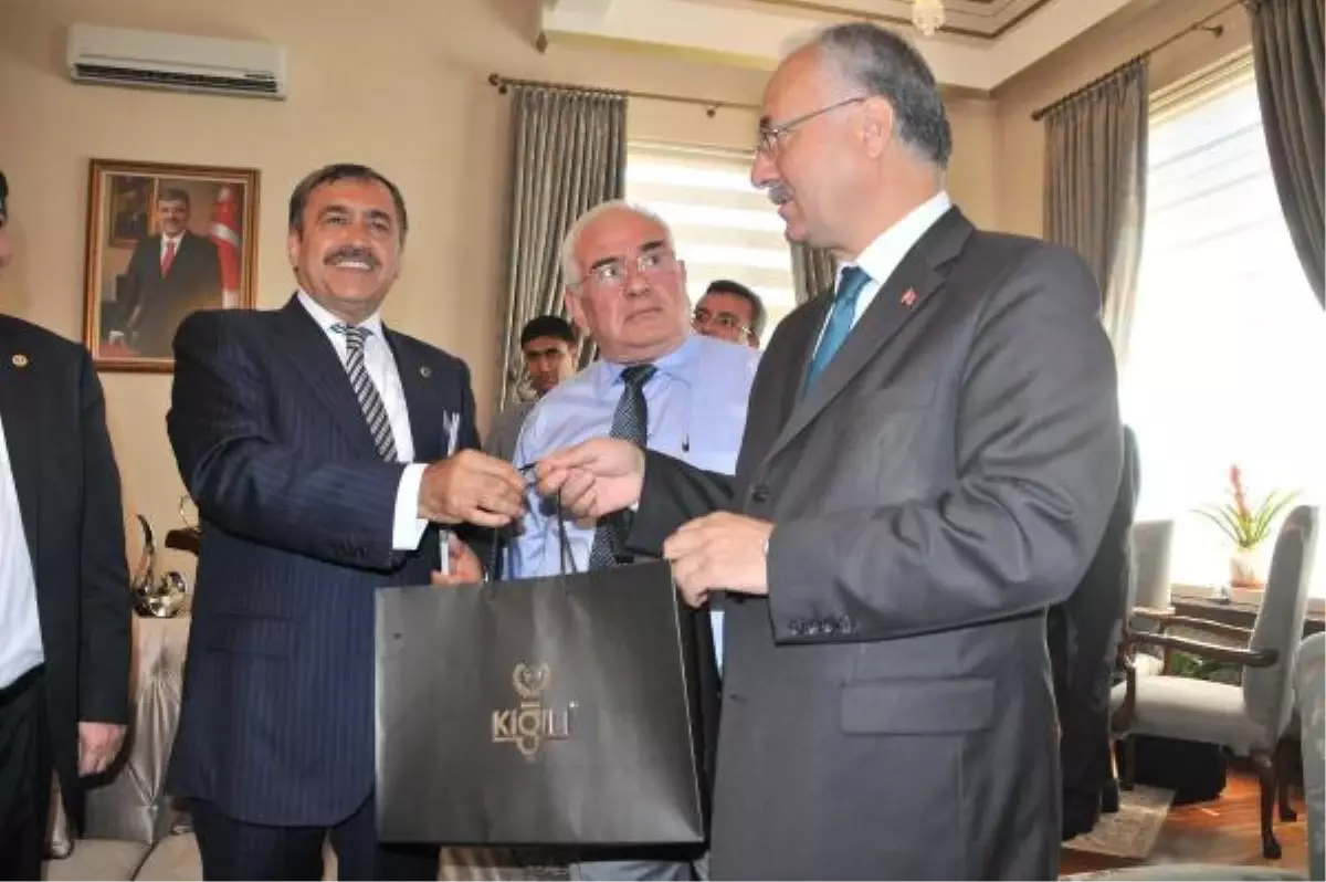 Eroğlu: Gediz\'i Kirletenleri Cezalandıracağız