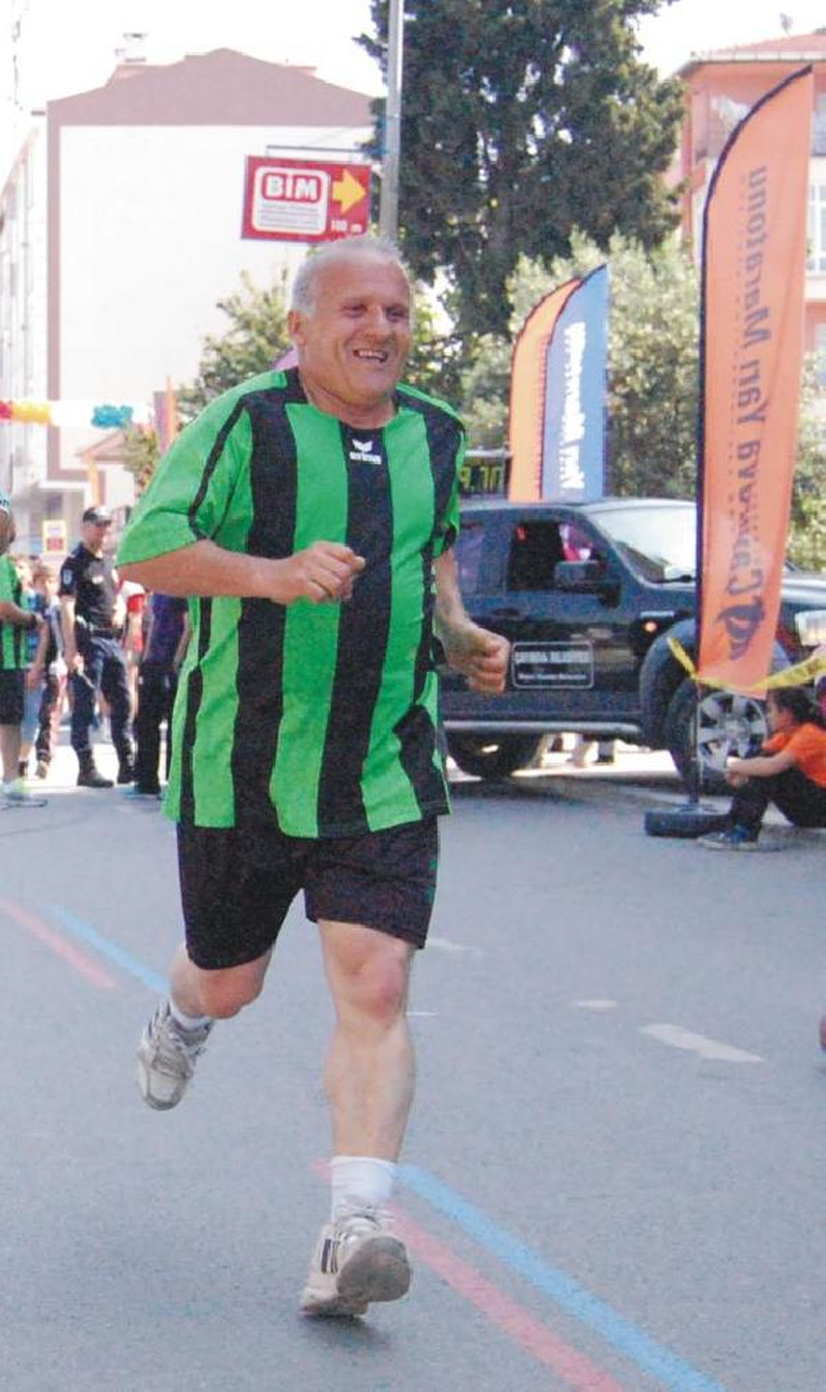 Halı Saha Maçında Kalp Krizi Geçiren Eski Futbolcu Öldü