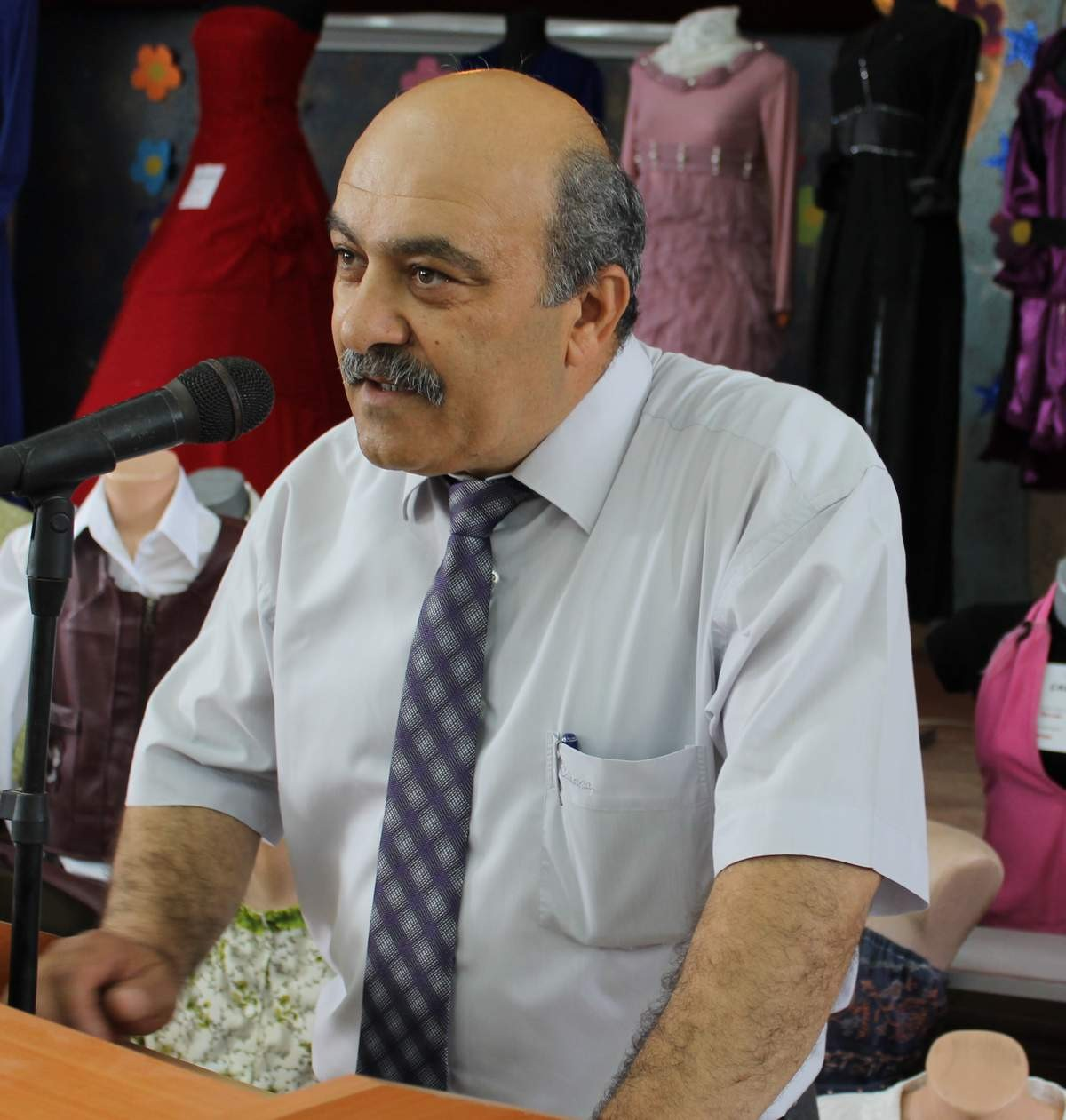 Hem Kursiyerlerinden Yıl Sonu Sergisi