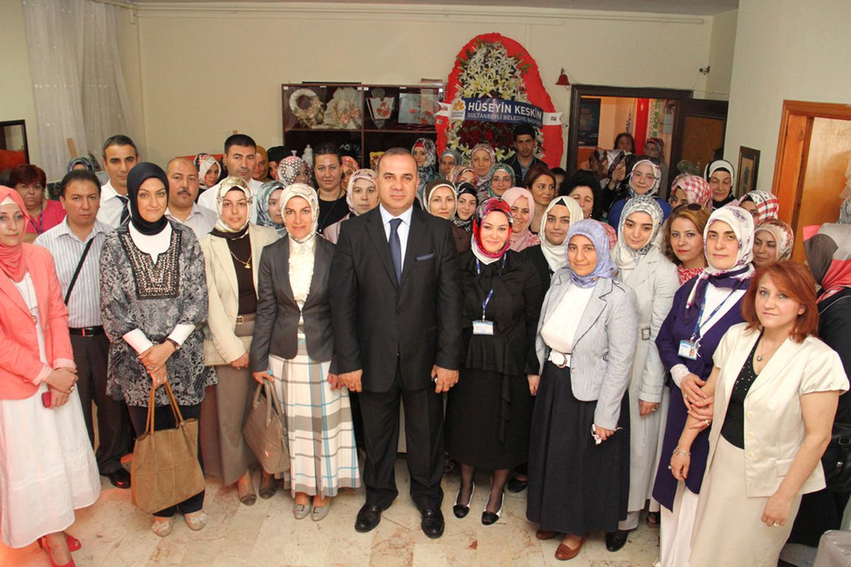 İsmek Sergisi Törenle Açıldı