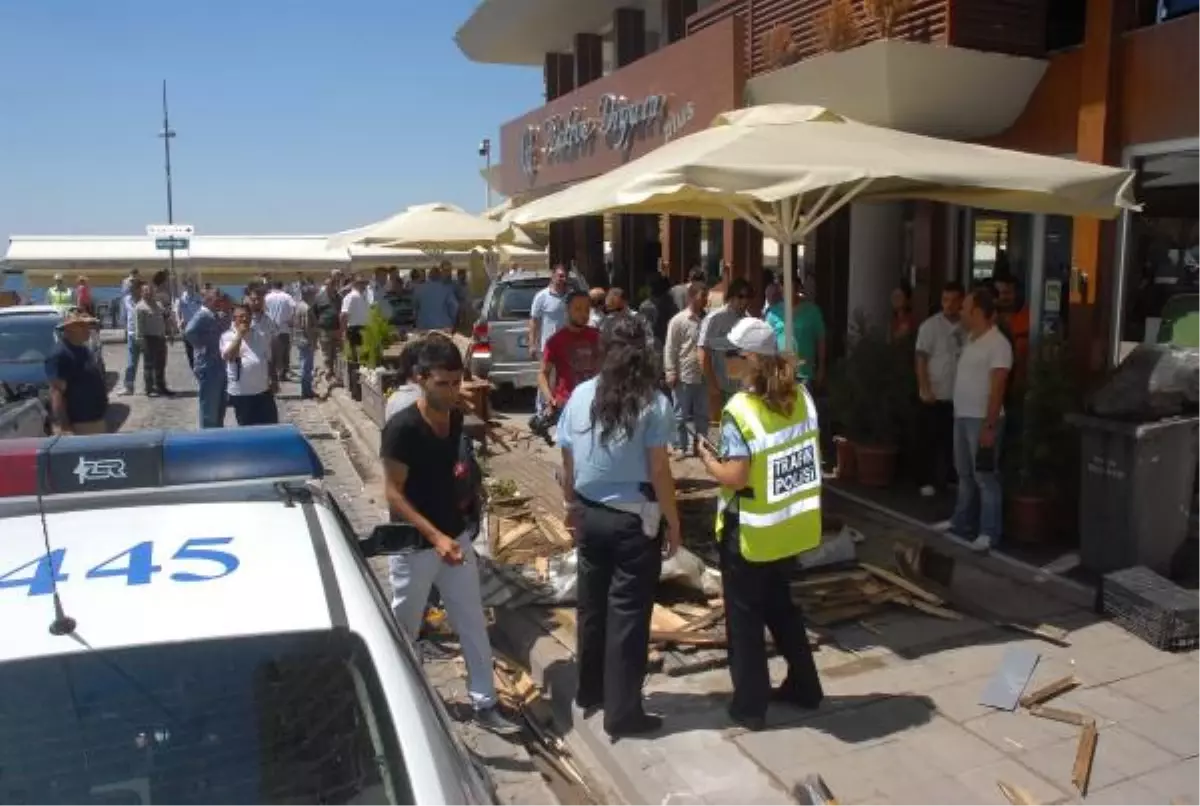 Kafeteryaya Giren Cipin Çarptığı Garson Yaralandı