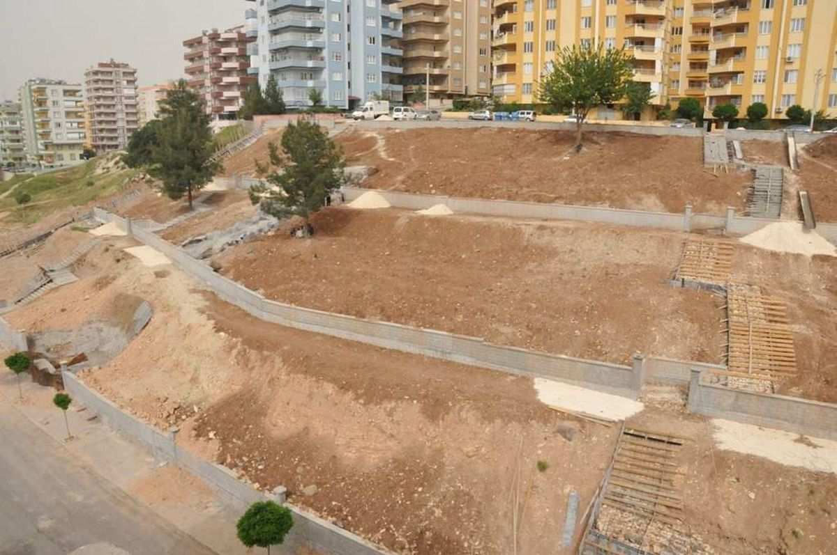 Karaköprü Belediyesi\'nden Şelaleli Park Hizmeti