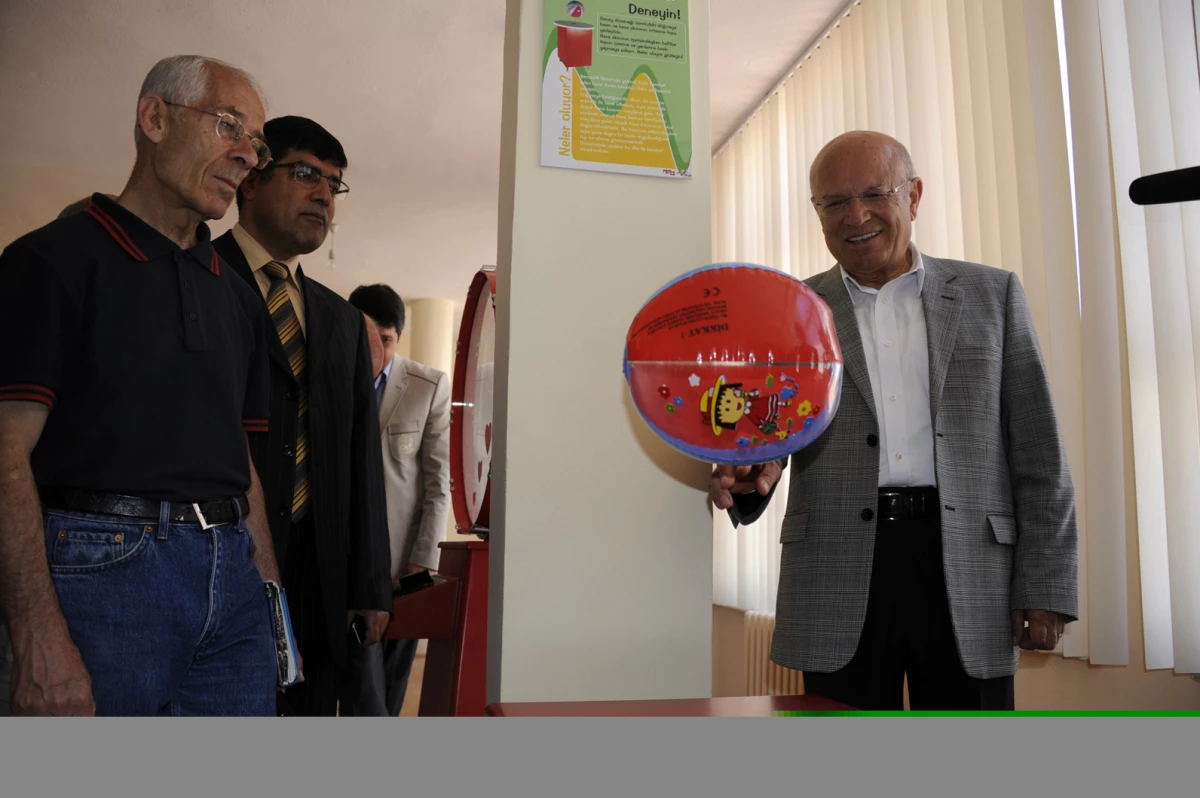 Karaman\'da Bir İlk! Bilim Merkezi Törenle Açıldı