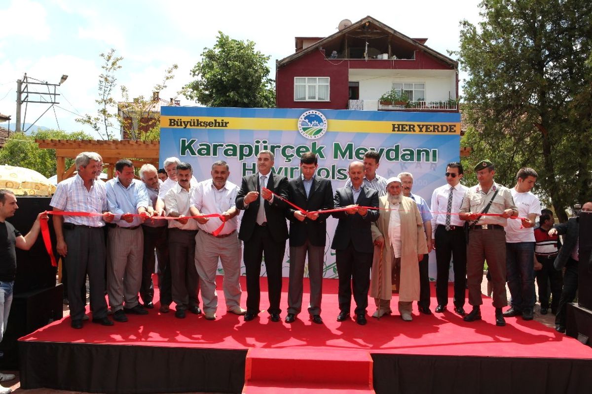 Karapürçek Meydanı Hizmete Girdi