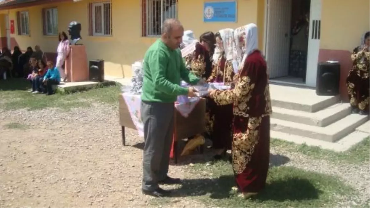 Kaymakamlar Erenköy El Sanatları Sergisinde Bir Araya Geldi