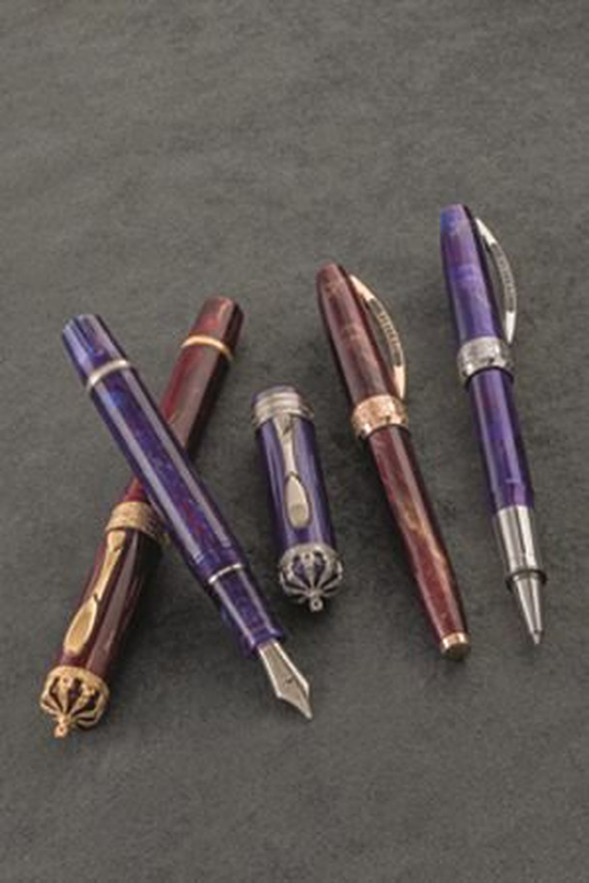 Kraliçe II. Elizabeth\'in \'\'Diamond Jubilee\'\' Kalemi Visconti\'den