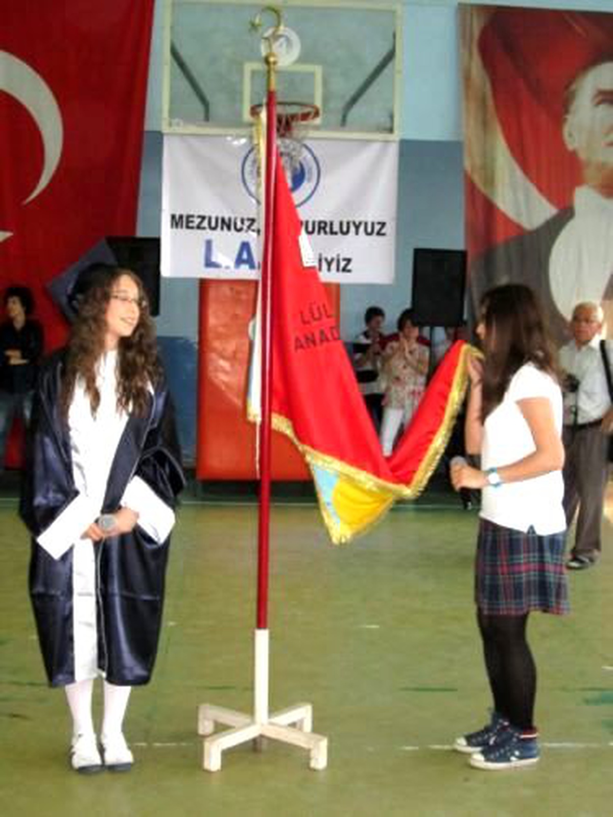 Lüleburgaz Anadolu Lisesi 17. Dönem Mezunlarını Verdi.