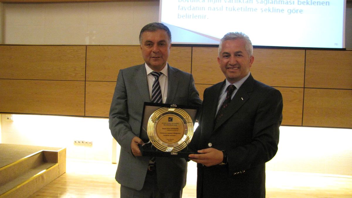 Mesleki Sorunlar ve Tfrs-Ufrs Semineri Yapıldı