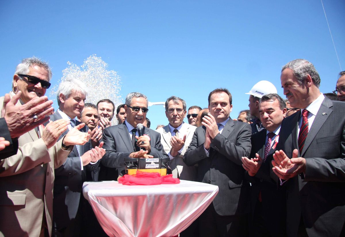 Mudanya'ya Yeni Yapılacak Hastanenin Temelini Bülent Arınç Attı