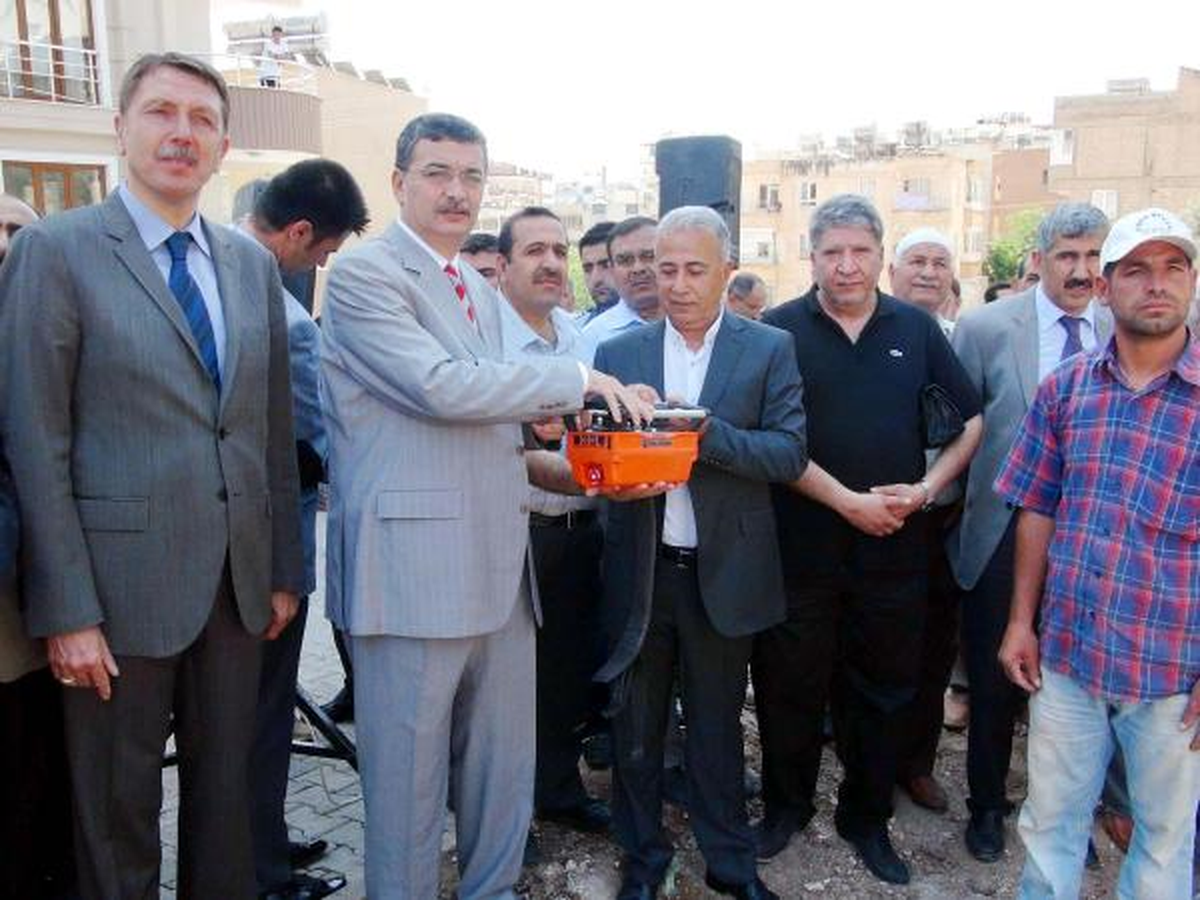 Şanlıurfa\'da Çok Amaçlı Toplum Merkezinin Temeli Atıldı