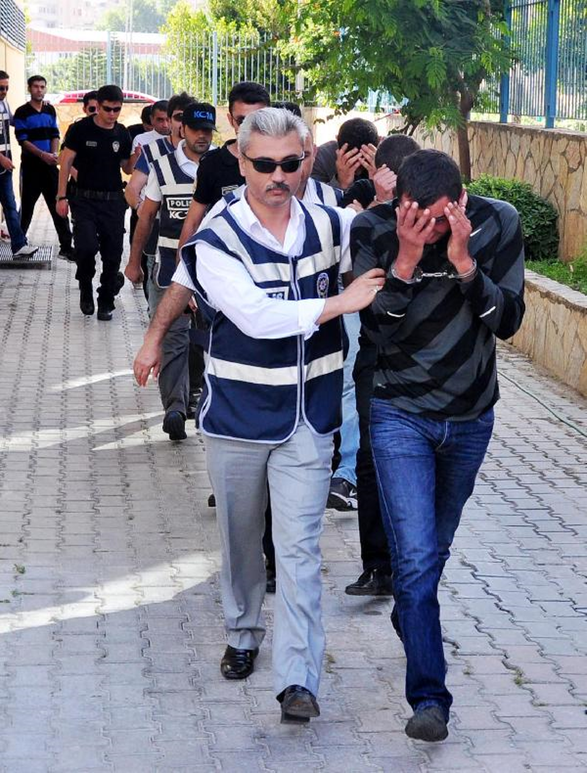 Torbacılar Adliyeye Sevk Edildi