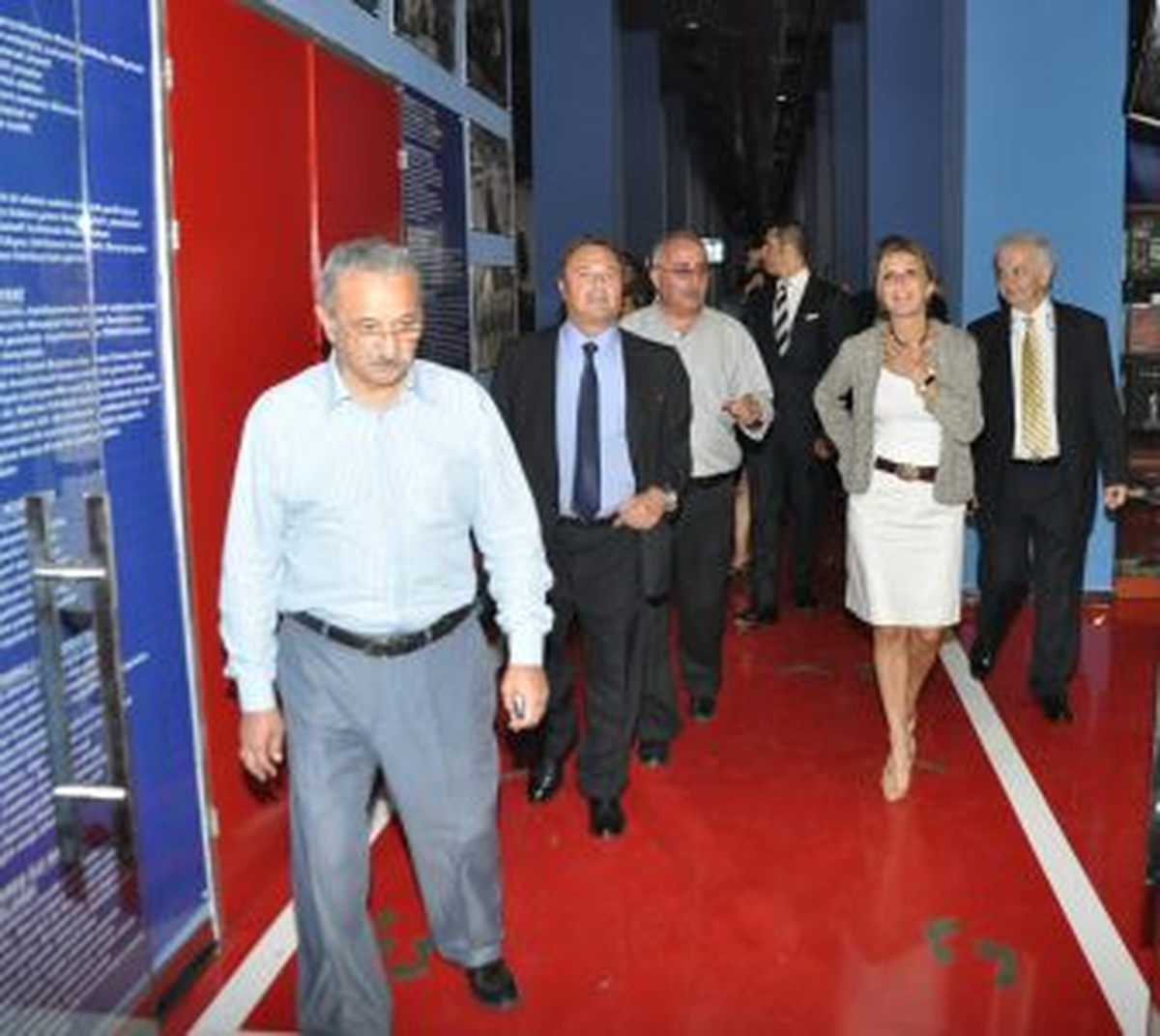 TÜSİAD Başkanı Ümit Boyner MERİNOS AKKM\'yi Gezdi