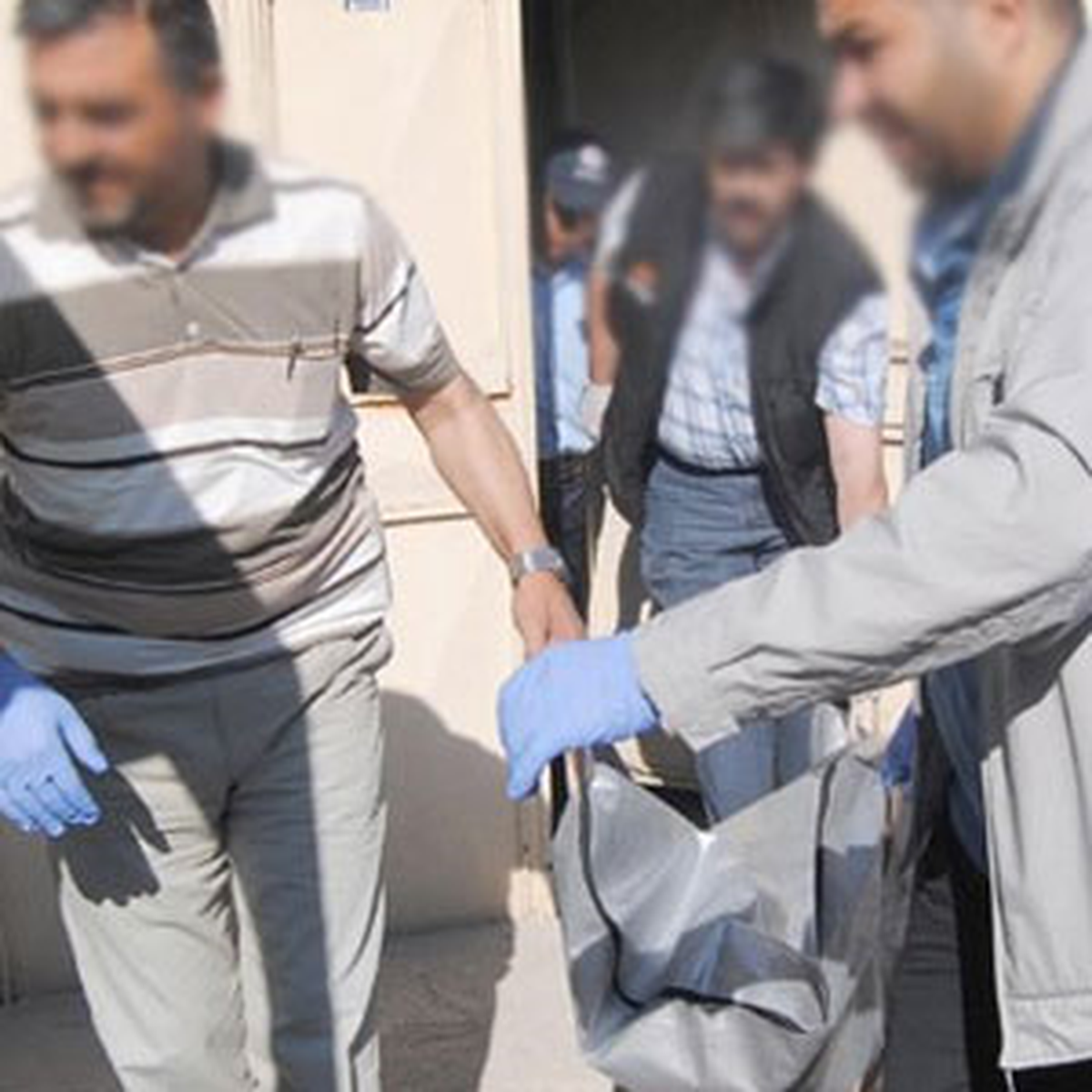 Uyuyan Kardeşini Öldürdü