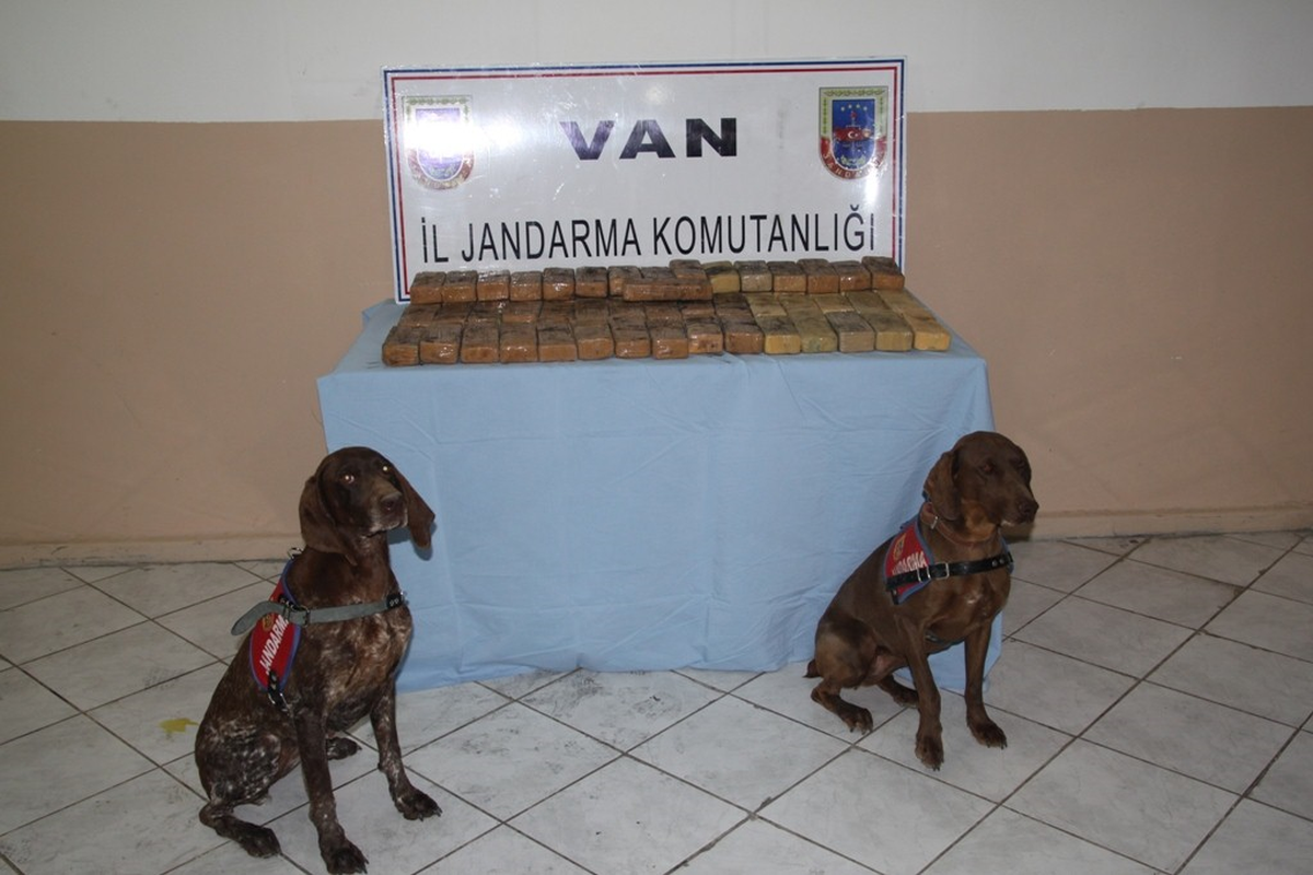 Van\'da 32 Kilo Eroin Ele Geçirildi
