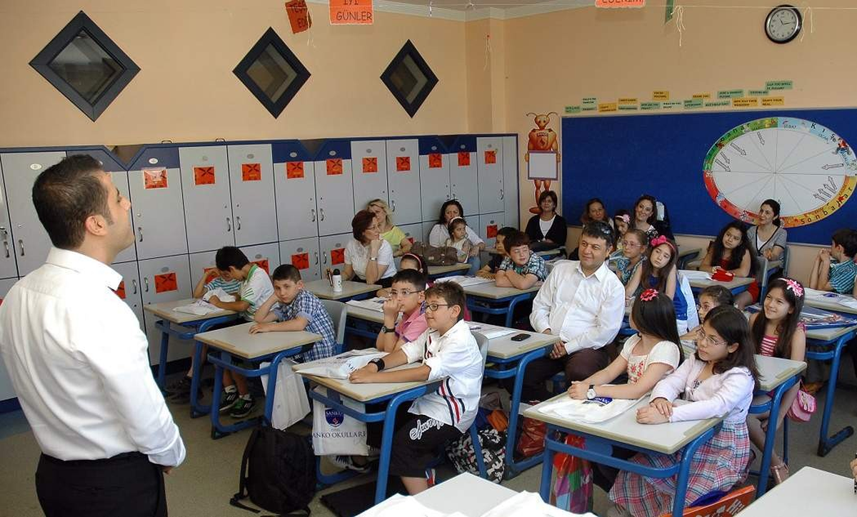 Yılsonu Karne Sevincine Veliler de Katıldı