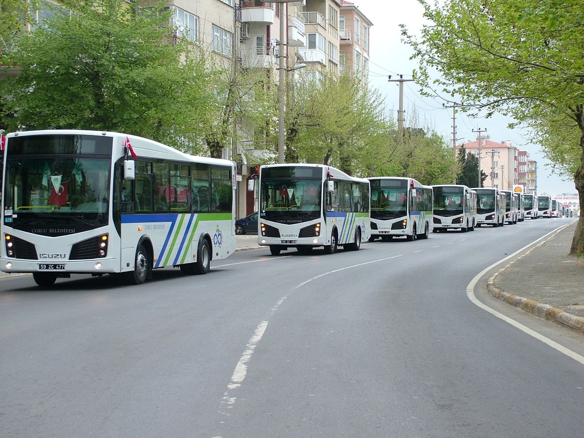 Ak Partili Üyeler Var ve Özay Belediye Otobüsleri ve Ücretlerini Sordu