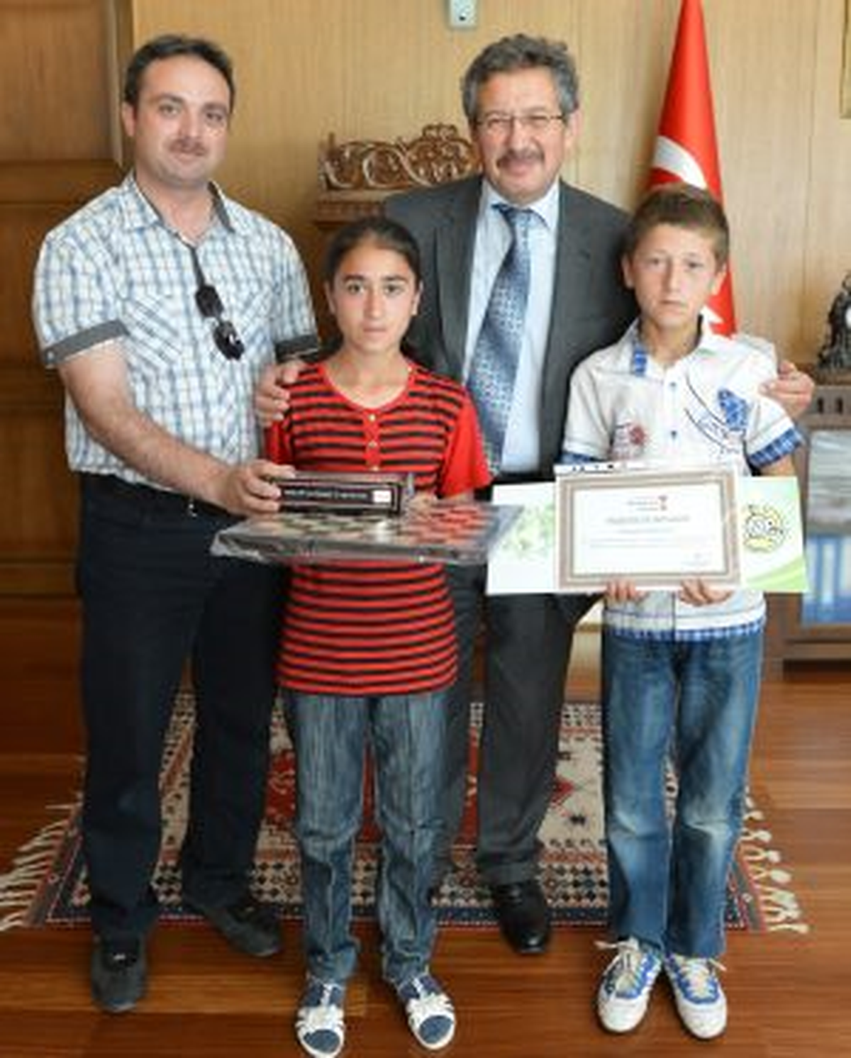 Atık Pili Topladılar Ödülleri Aldılar