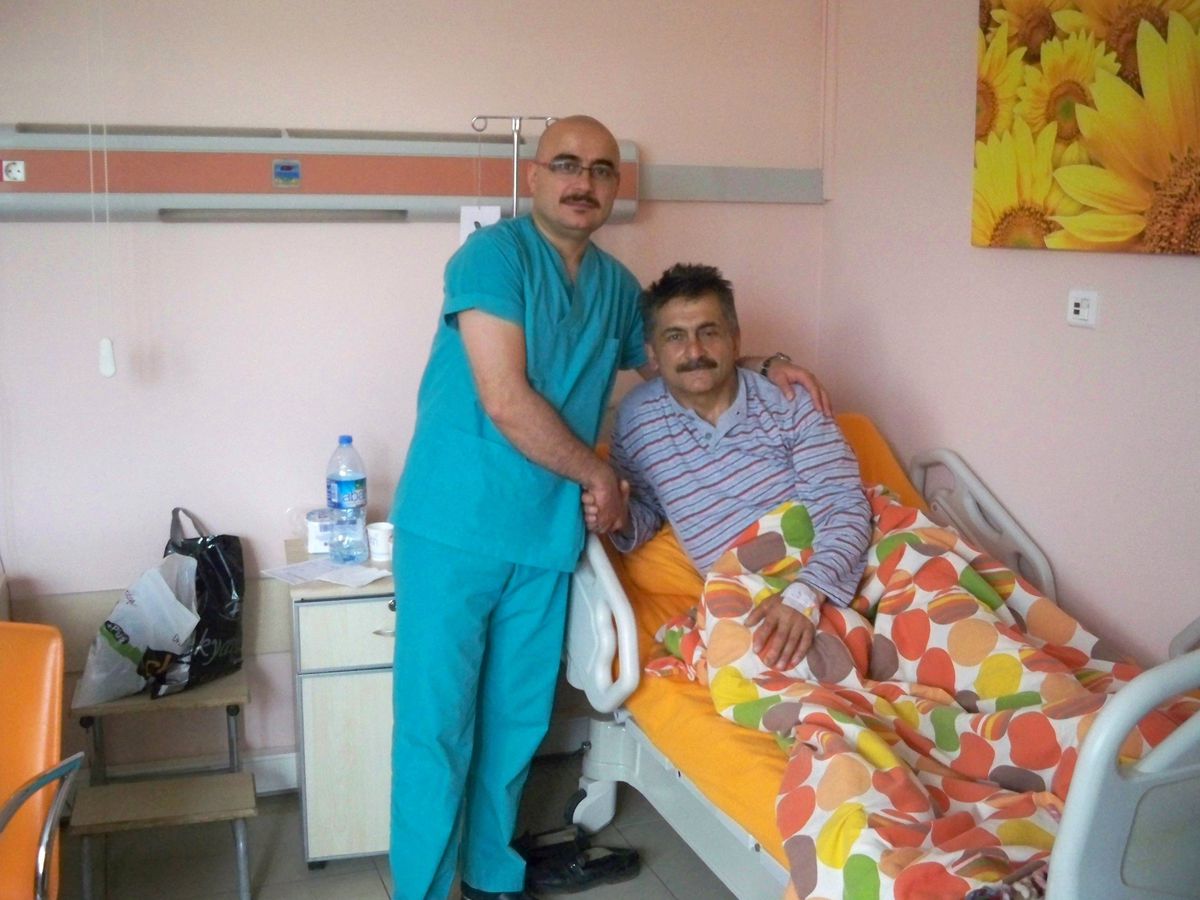 Böbreklerinden 100 Adet Taş Çıktı
