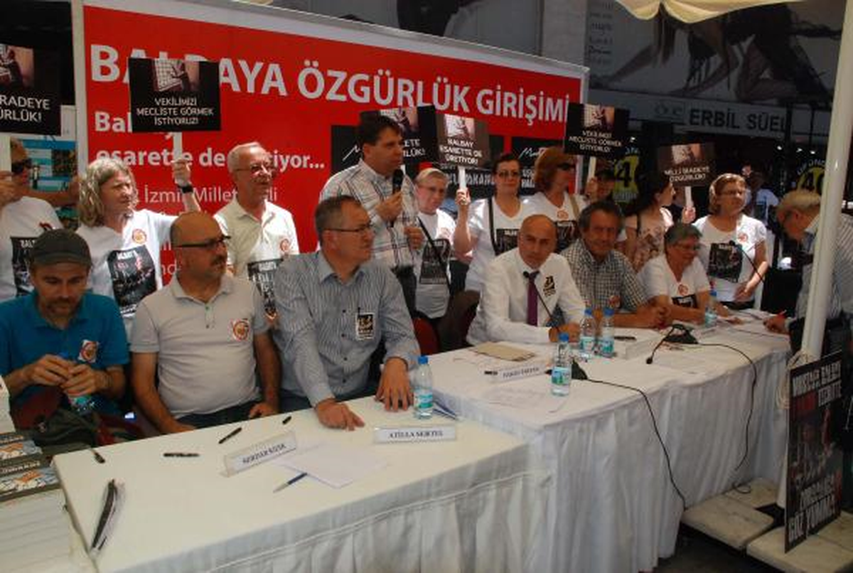 CHP\'li Balbay İçin İzmir\'de Kampanya