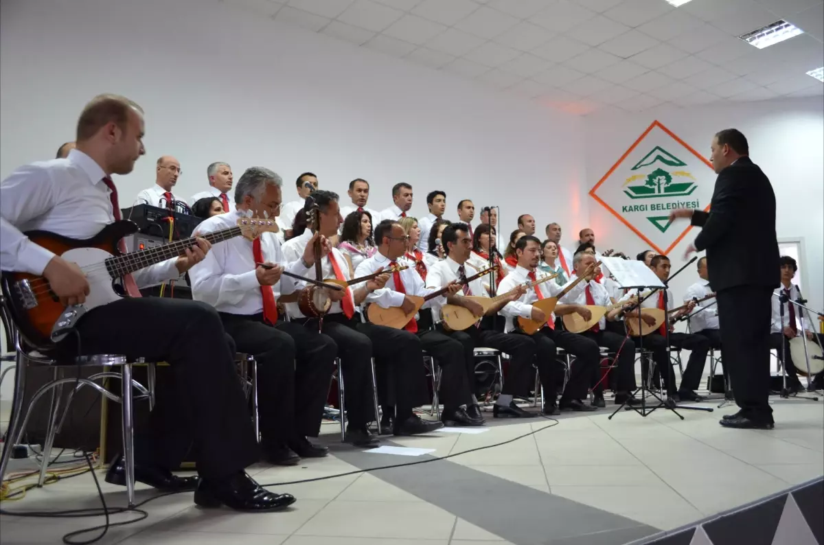 Çorum Valiliği Thm Korosu Yaşlılar İçin Sahne Aldı